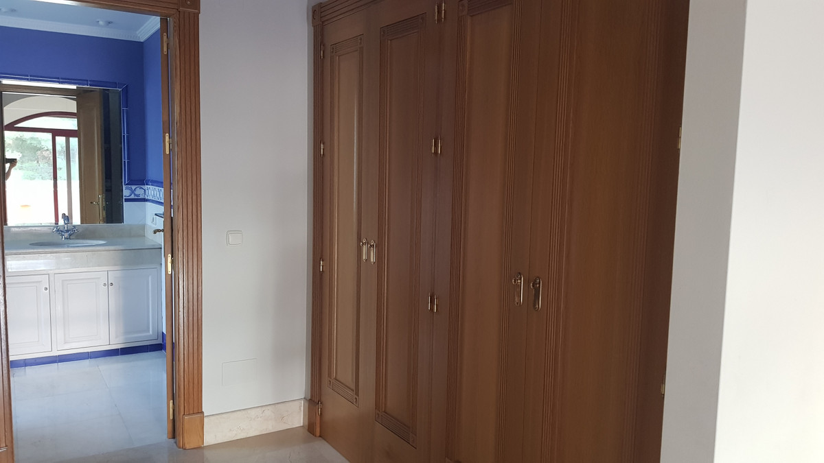 da2b513014c8b0211dbc11a692646811 - 28