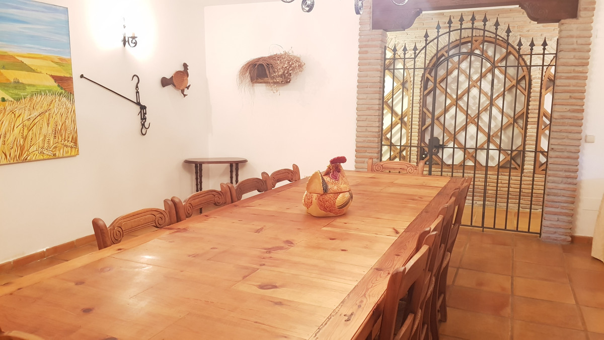 da2b513014c8b0211dbc11a692646811 - 42