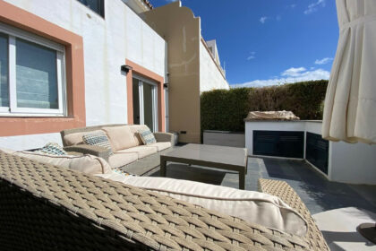 daa5890b2405517c61d783b36d220fc7 - 12