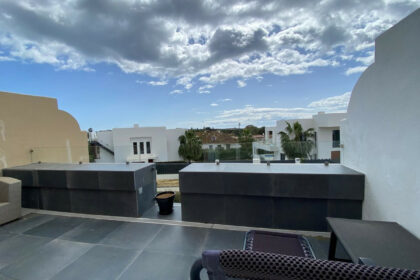 daa5890b2405517c61d783b36d220fc7 - 18