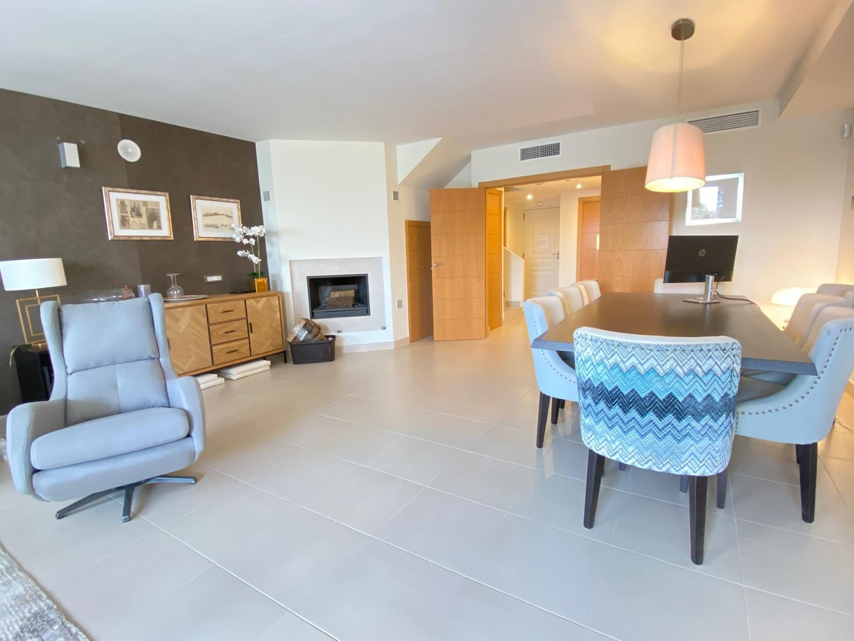 daa5890b2405517c61d783b36d220fc7 - 4