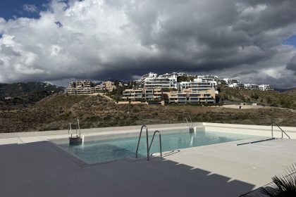 dac3a60d39f46532271d35c5e54a85df - 51