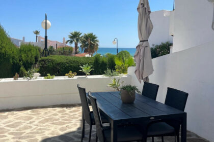 daded04b507a3f5ce268dd48afcbc580 - 1