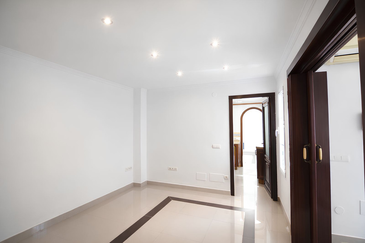 dafc73cacb055d88eaa96febe1490e68 - 11