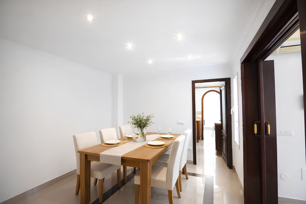 dafc73cacb055d88eaa96febe1490e68 - 12