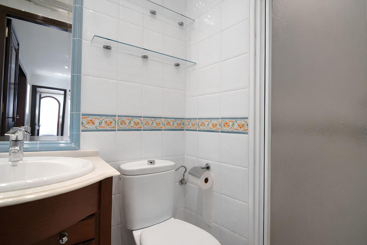 dafc73cacb055d88eaa96febe1490e68 - 17