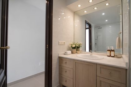 dafc73cacb055d88eaa96febe1490e68 - 21