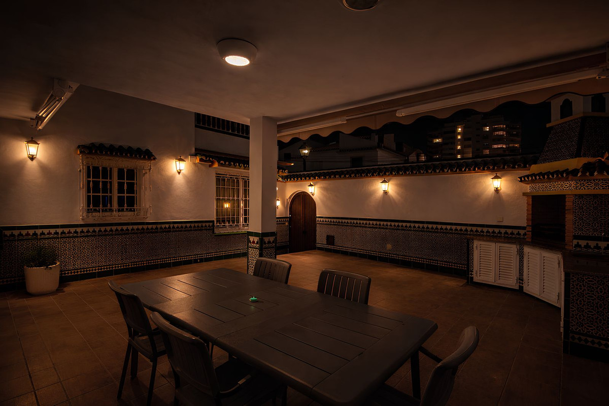 dafc73cacb055d88eaa96febe1490e68 - 27