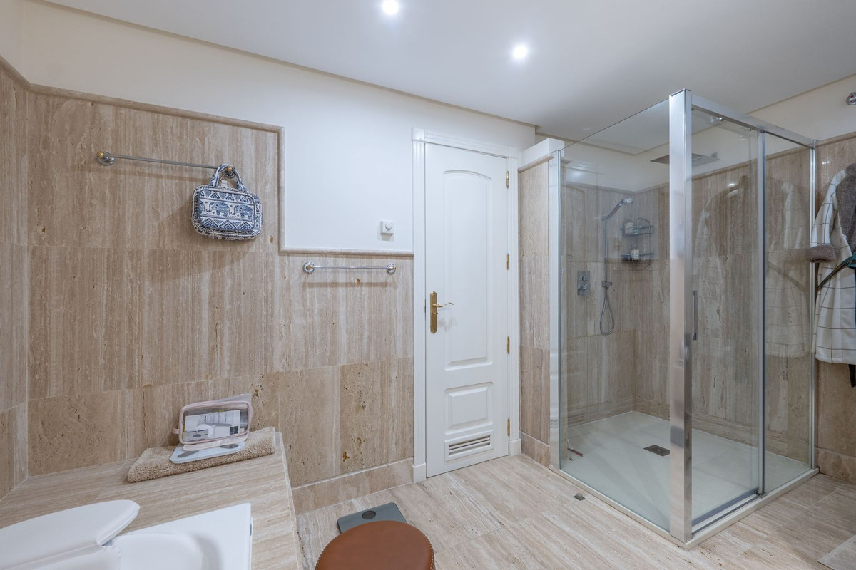 dafcafaabf9cdc1613ece2cee09855b6 - 22