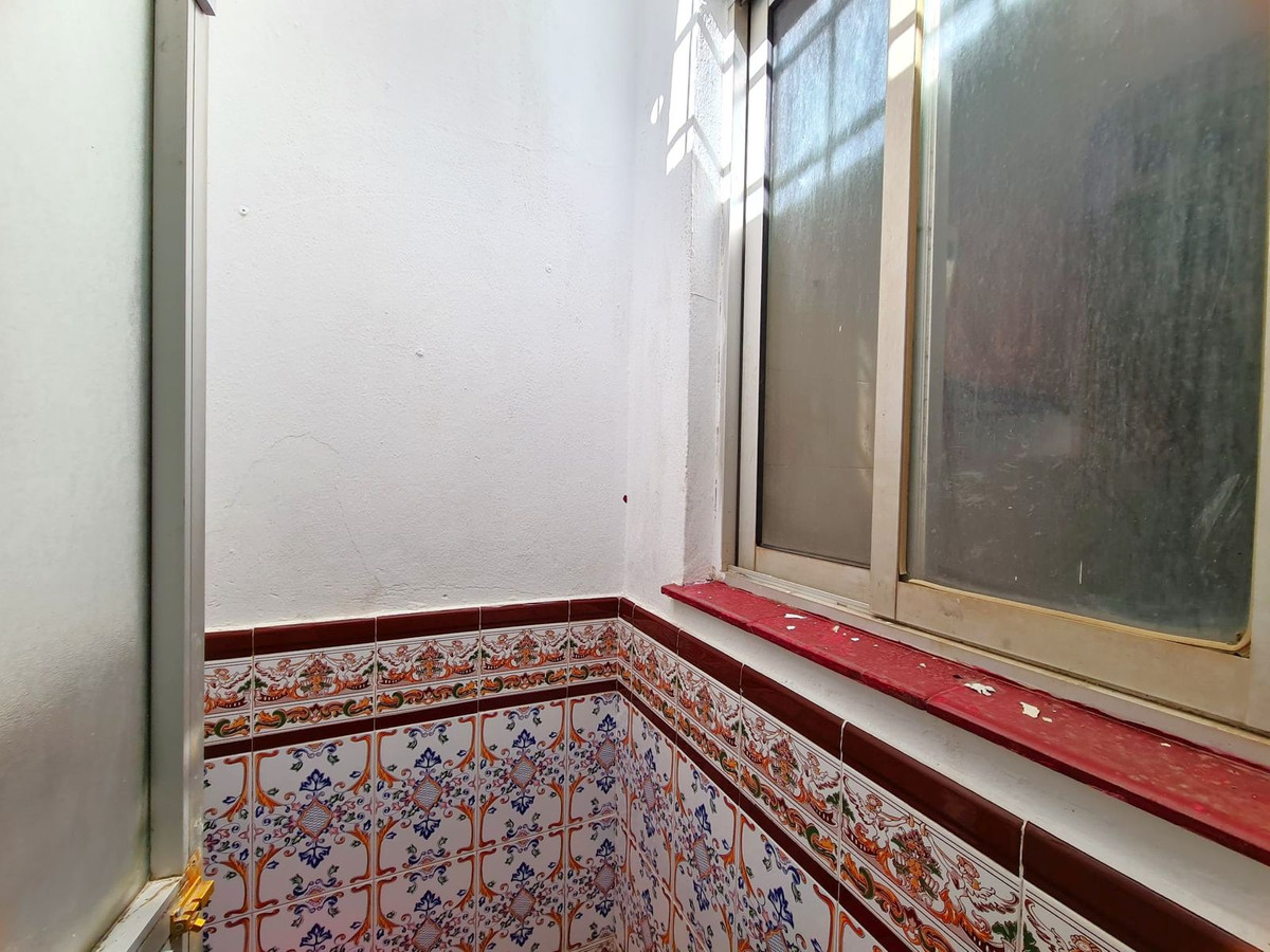 db0792e701935d5b38563d9cdac8356f - 25