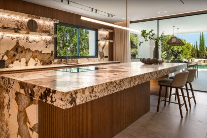 dcbda77bc47f845939a1a3767fed0d63 - 3