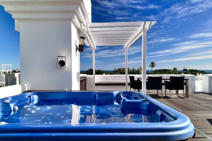 dcd8b7c89d47bd41a6a8916eff808231 - 1