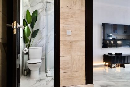 dcd8b7c89d47bd41a6a8916eff808231 - 10