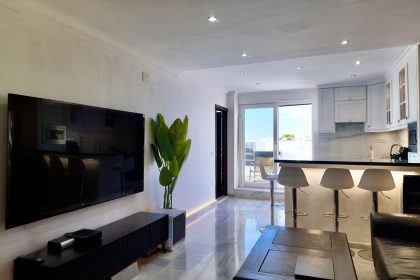 dcd8b7c89d47bd41a6a8916eff808231 - 2