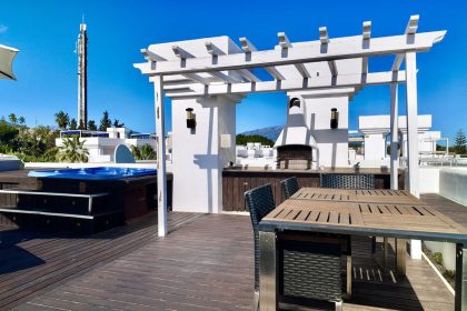 dcd8b7c89d47bd41a6a8916eff808231 - 23