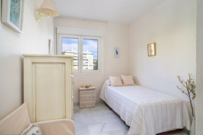 deb5e841213e2e0d5c68ee7273ad4c3d - 22