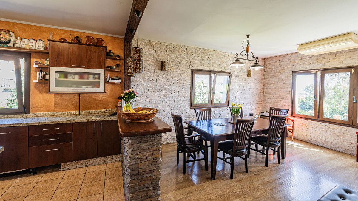 ded0a0ccdb156e802f943923fc831ffe - 15