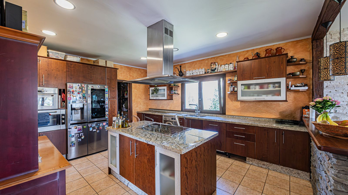 ded0a0ccdb156e802f943923fc831ffe - 17