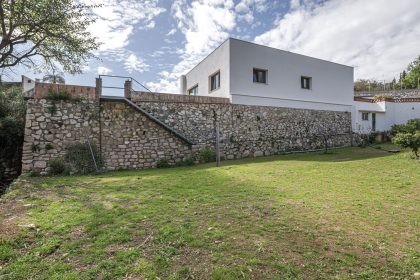 ded0a0ccdb156e802f943923fc831ffe - 24