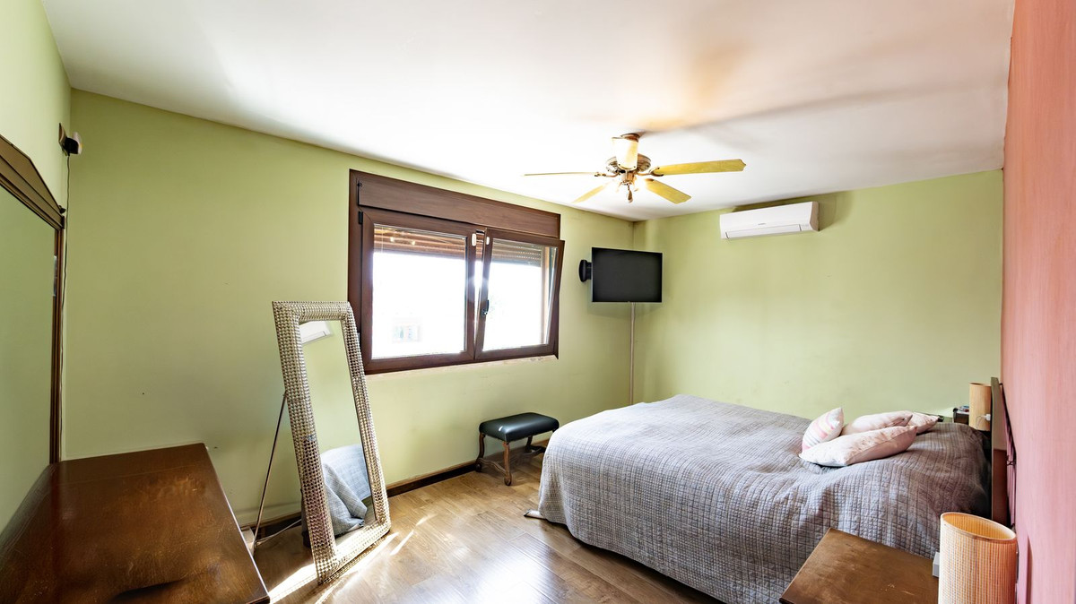 ded0a0ccdb156e802f943923fc831ffe - 8