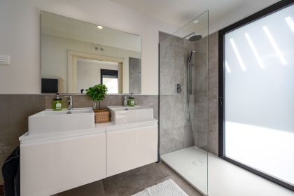 df10dcc32649f84ee6d3b47327ba7bf6 - 20