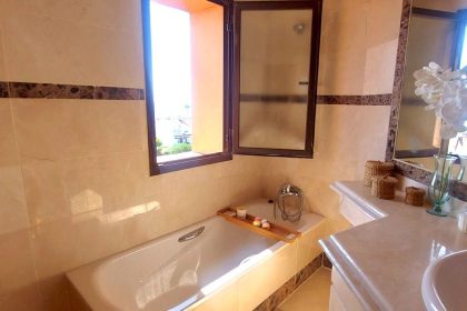 df12ba2b37e688205bcd55bb1a093680 - 10