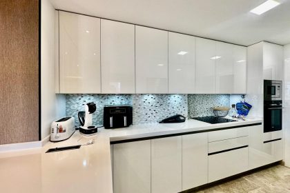 df2d1adb3519bdc5e6a7c0b3901c2ea2 - 17