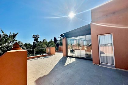 df2d1adb3519bdc5e6a7c0b3901c2ea2 - 23