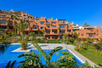 df2d1adb3519bdc5e6a7c0b3901c2ea2 - 43