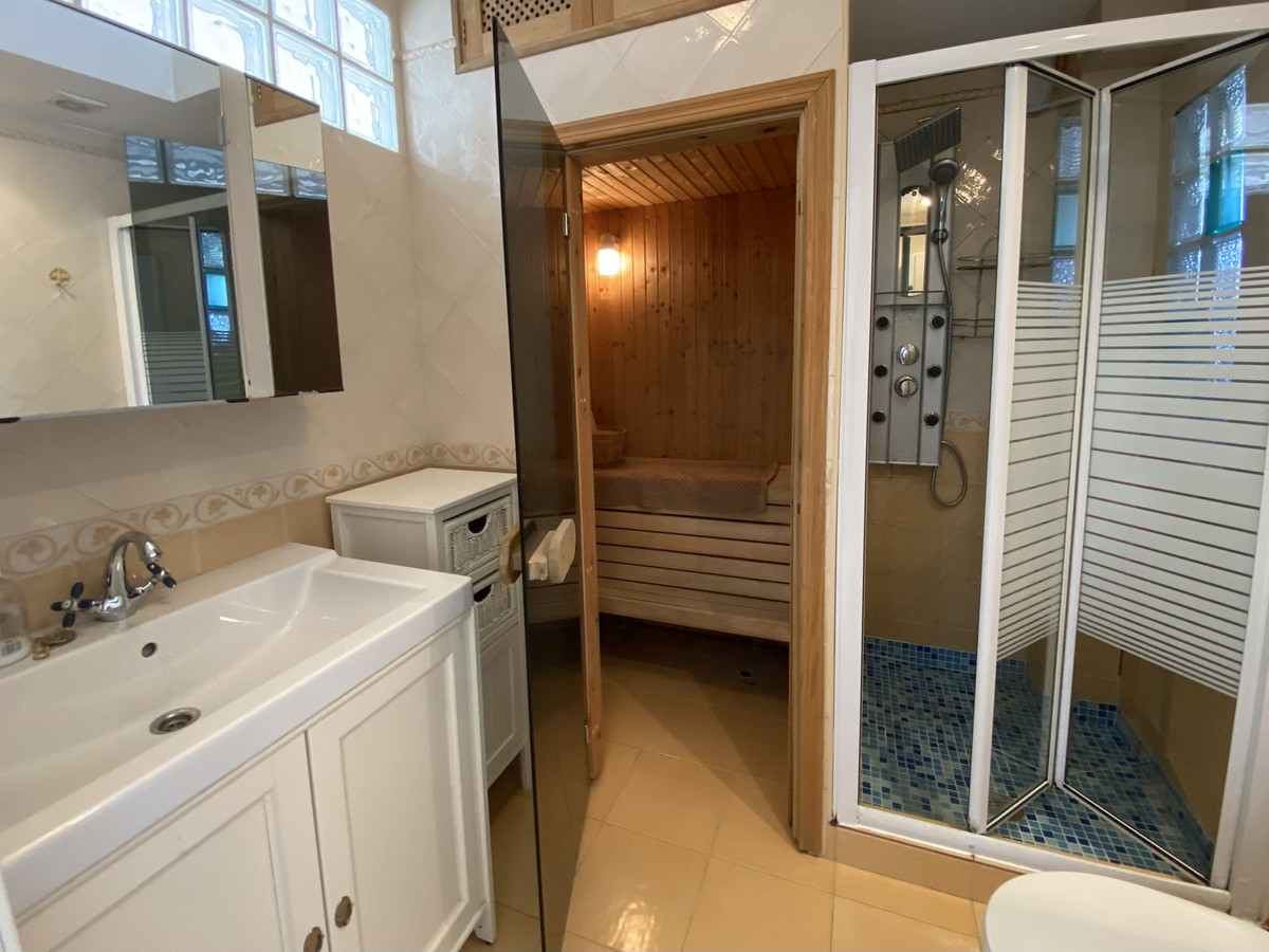 df4bd10e00891875719daede59c5412b - 20