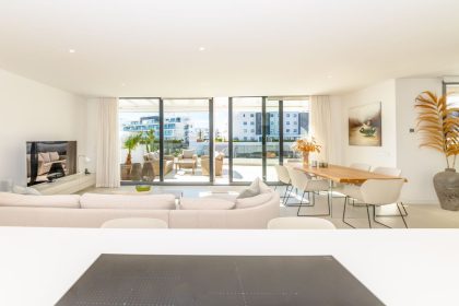 df8aa8766bd66921013897942b3cb537 - 11