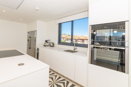 df8aa8766bd66921013897942b3cb537 - 12