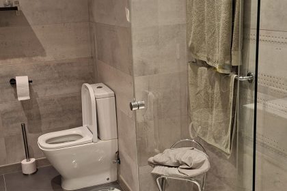 dfa5c08ba67a23b5470c3c67c9122a6a - 33