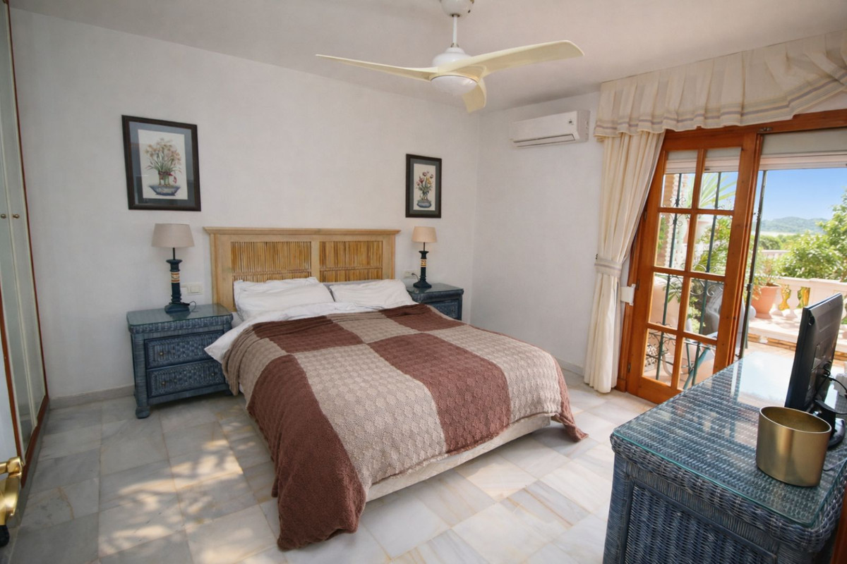 dfc1cfd80efd3f9dfbf508b4b2d6d958 - 11