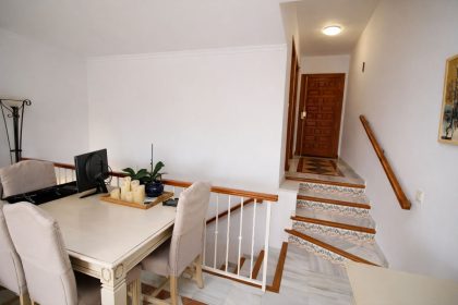 dfc1cfd80efd3f9dfbf508b4b2d6d958 - 9