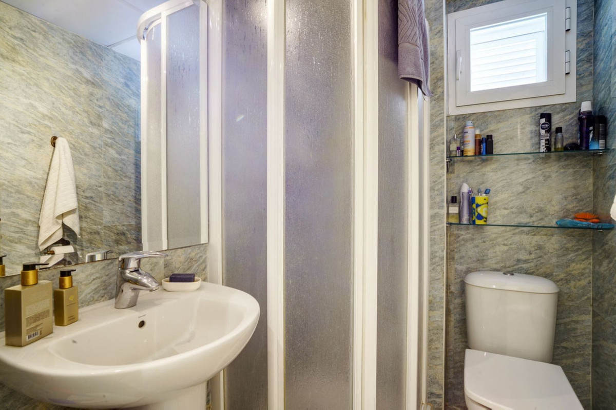 dffe695b992a08ac7c50cbaaccc2b834 - 31