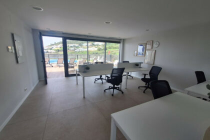 e093742c8f9344148b3323ef53b105c6 - 11