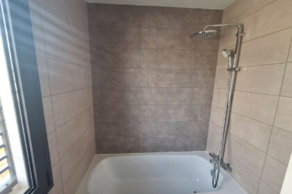 e093742c8f9344148b3323ef53b105c6 - 21