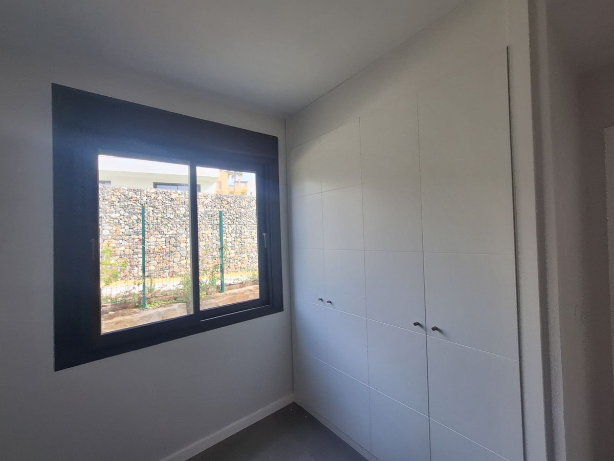 e093742c8f9344148b3323ef53b105c6 - 28