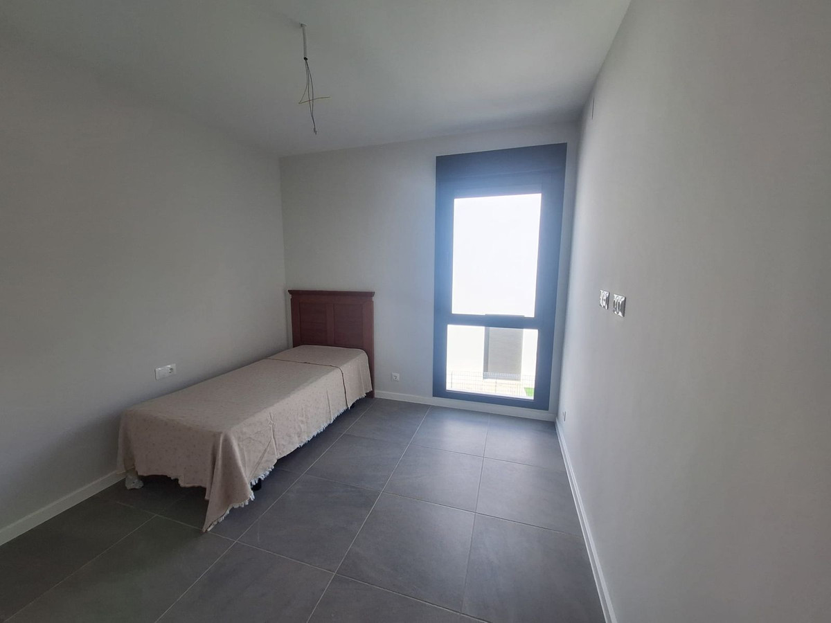 e093742c8f9344148b3323ef53b105c6 - 36