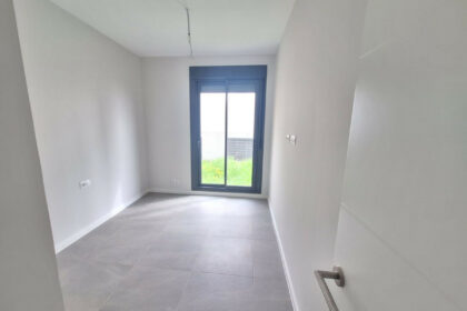 e093742c8f9344148b3323ef53b105c6 - 37