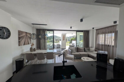 e0b5c77873ddde8932d8036e298da6fc - 18