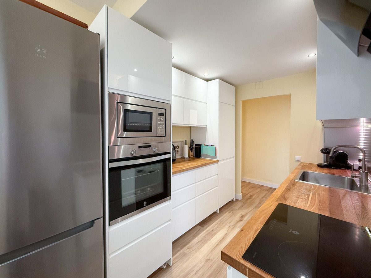 e0b83f106219f0be2e3b4c718d7af864 - 4