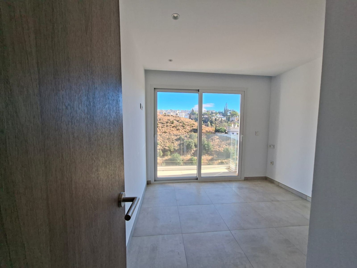 e0bd1ccf8e00822cf92c2c90aad13830 - 23