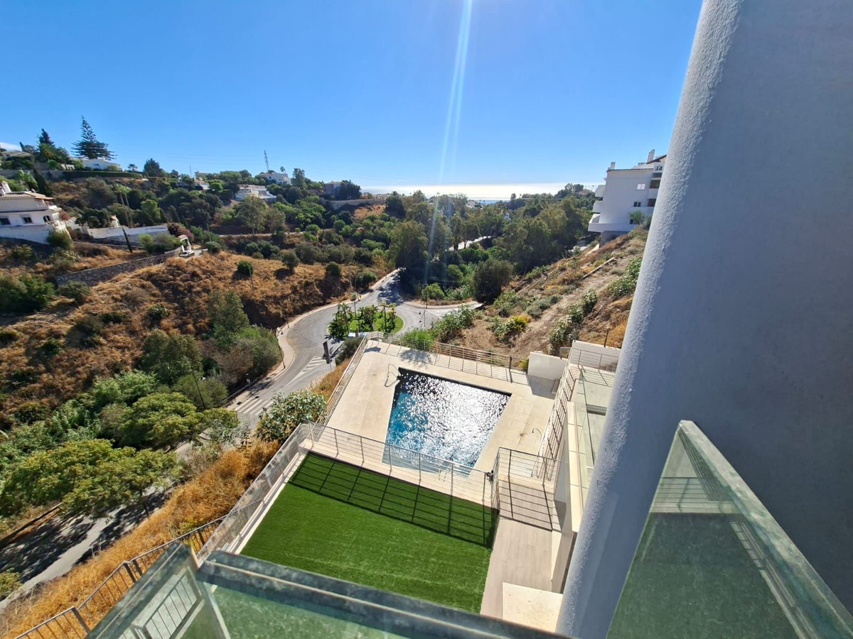 e0bd1ccf8e00822cf92c2c90aad13830 - 30