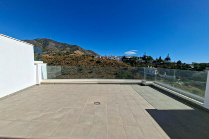 e0bd1ccf8e00822cf92c2c90aad13830 - 63