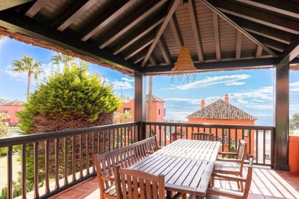 e0d583451b06b76b6efee43b72b9127e - 23