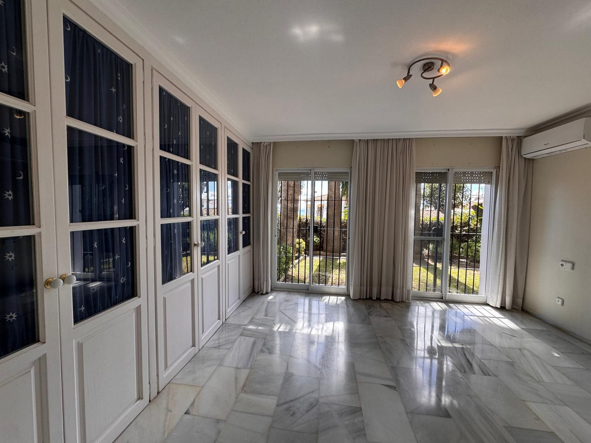 e167b96acc56d71415e78203559b2ace - 13