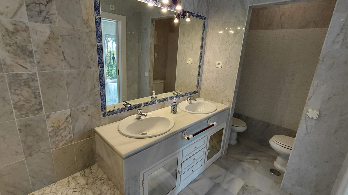 e167b96acc56d71415e78203559b2ace - 15