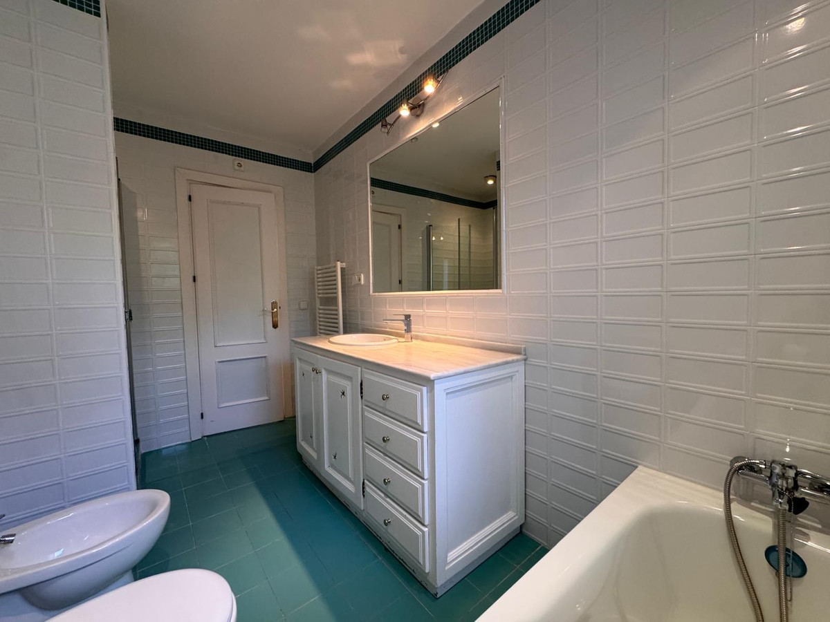 e167b96acc56d71415e78203559b2ace - 18